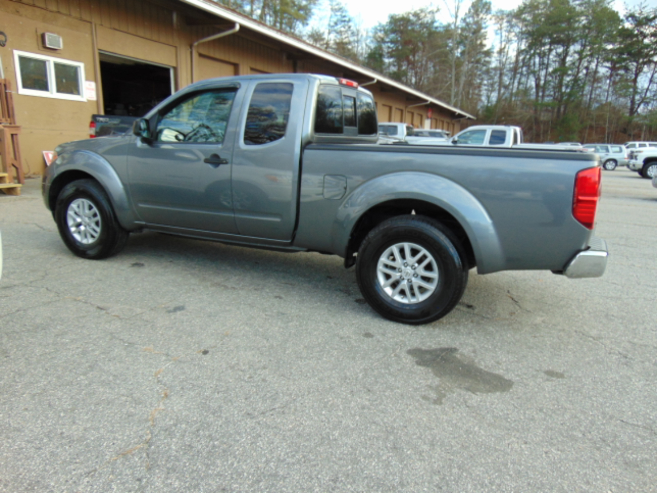 Nissan Frontier SV King Cab 5AT 4WD 2017
