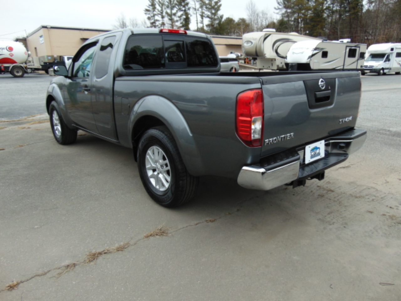 Nissan Frontier SV King Cab 5AT 4WD 2017