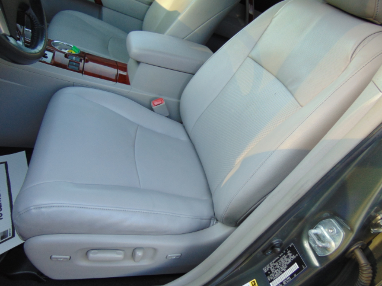 Toyota Highlander Limited 2WD 2012