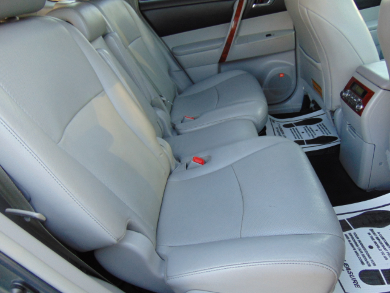 Toyota Highlander Limited 2WD 2012