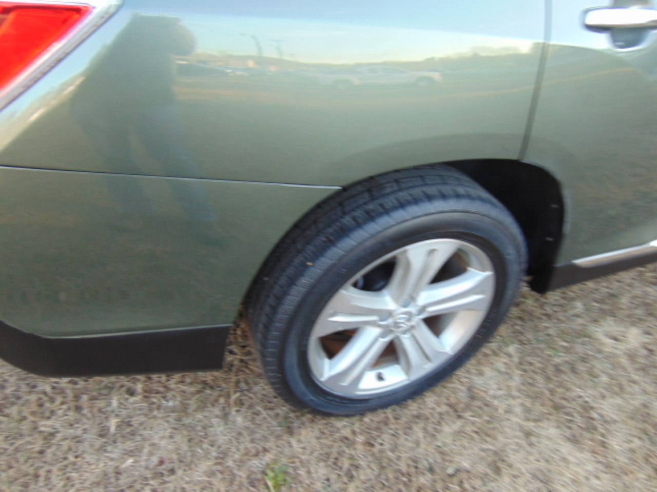 Toyota Highlander Limited 2WD 2012