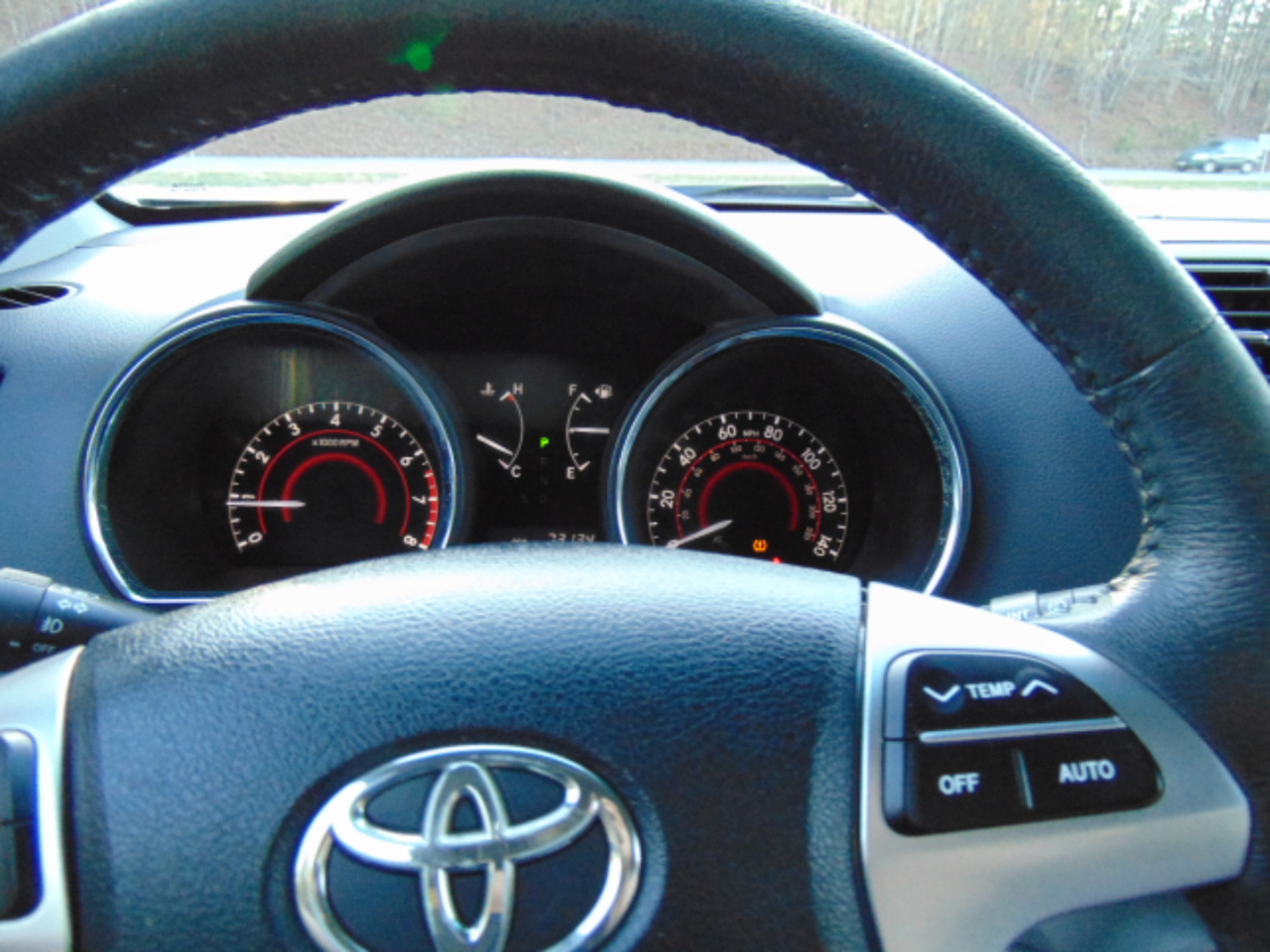 Toyota Highlander Limited 2WD 2012