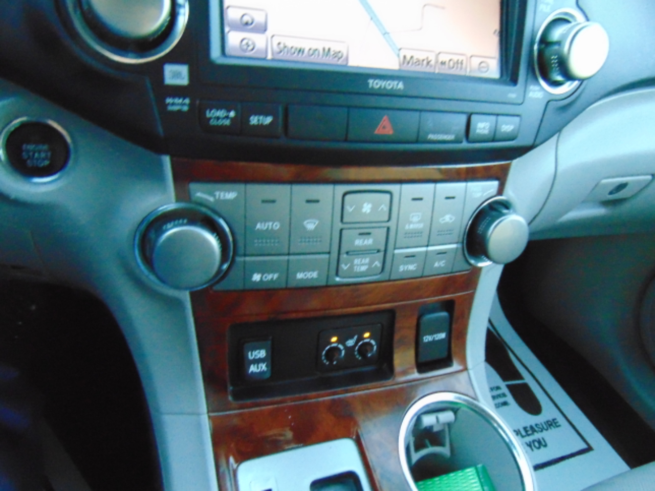 Toyota Highlander Limited 2WD 2012