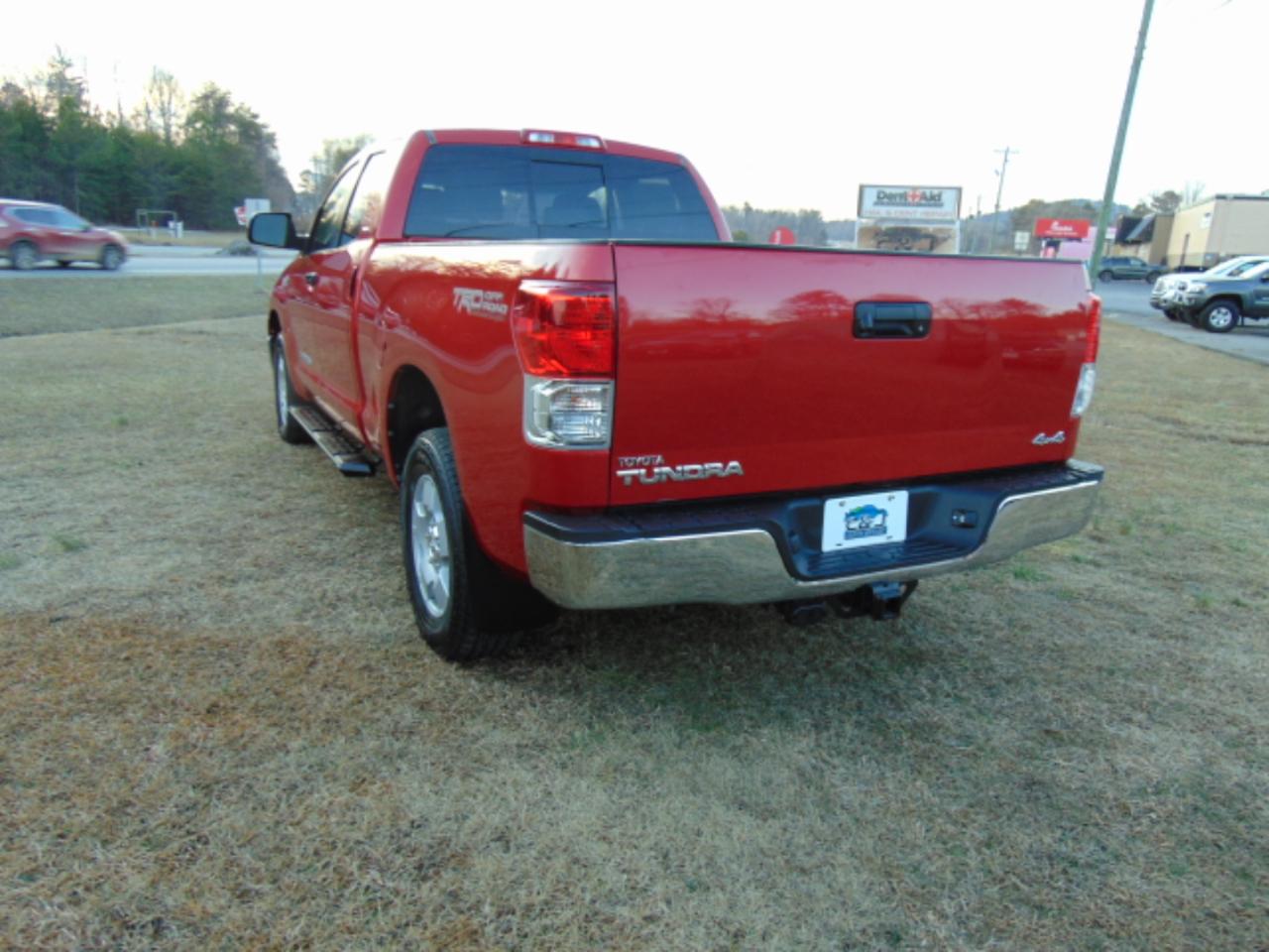 Toyota Tundra Tundra-Grade 5.7L Double Cab 4WD 2012