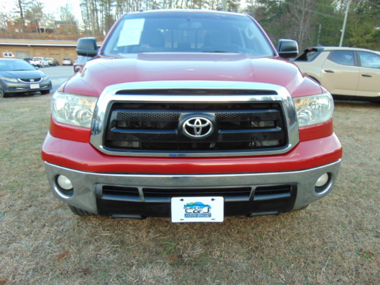 Toyota Tundra Tundra-Grade 5.7L Double Cab 4WD 2012