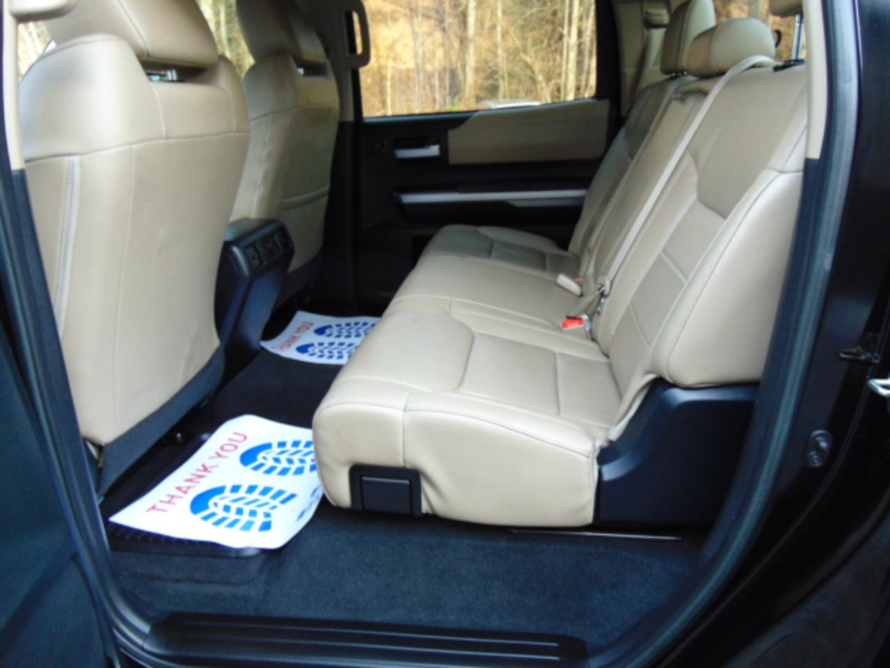 Toyota Tundra Limited 5.7L FFV CrewMax 4WD 2017