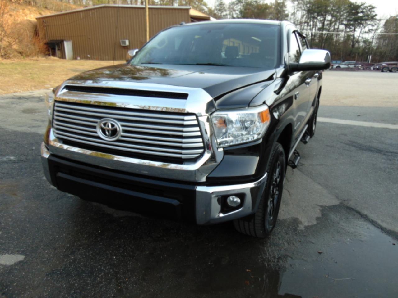 Toyota Tundra Limited 5.7L FFV CrewMax 4WD 2017