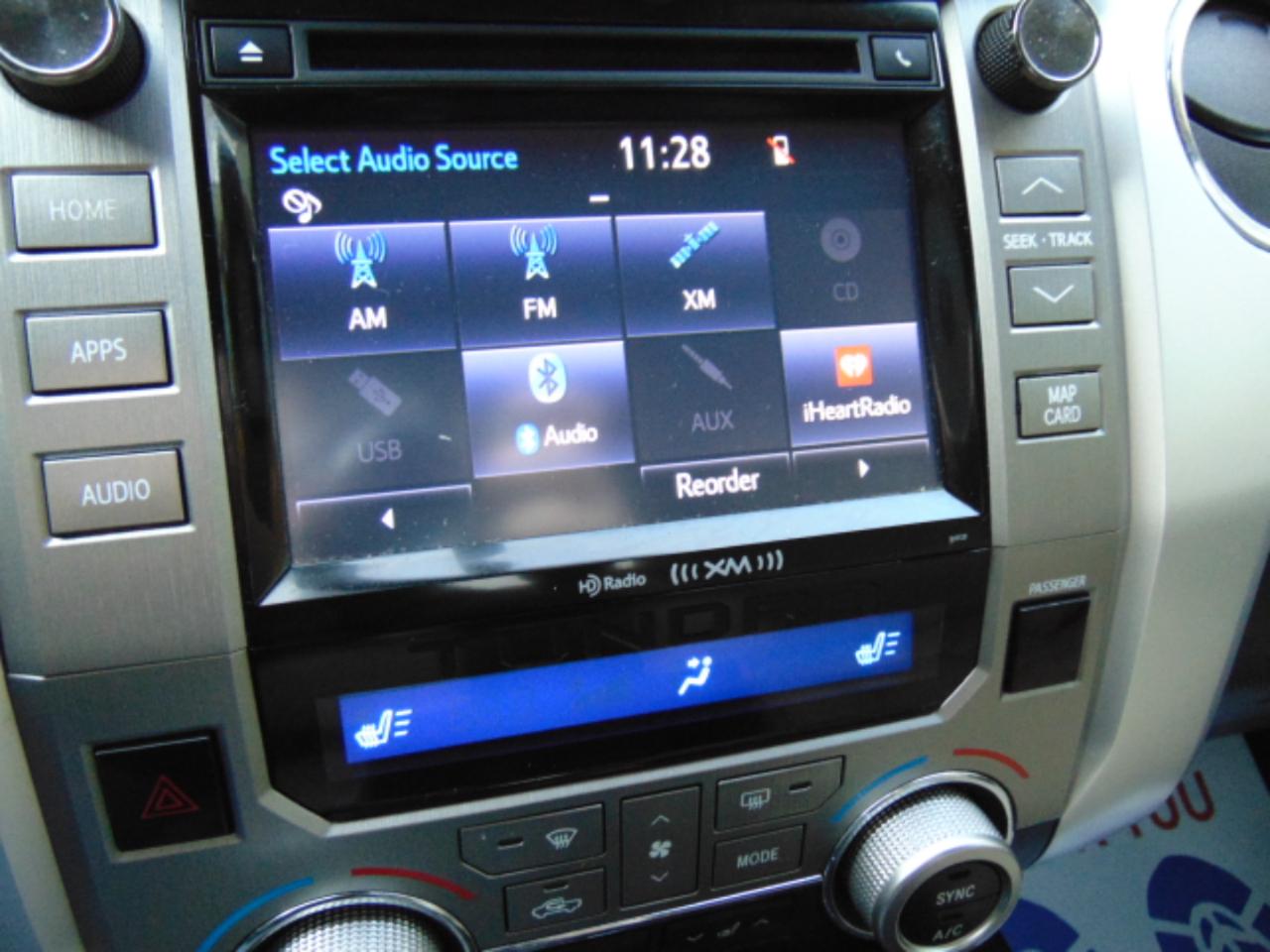 Toyota Tundra Limited 5.7L FFV CrewMax 4WD 2017