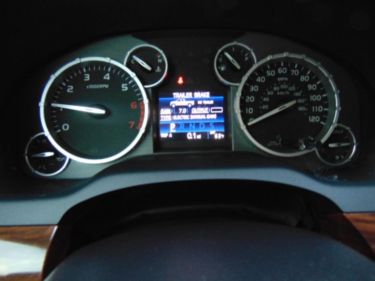 Toyota Tundra Limited 5.7L FFV CrewMax 4WD 2017