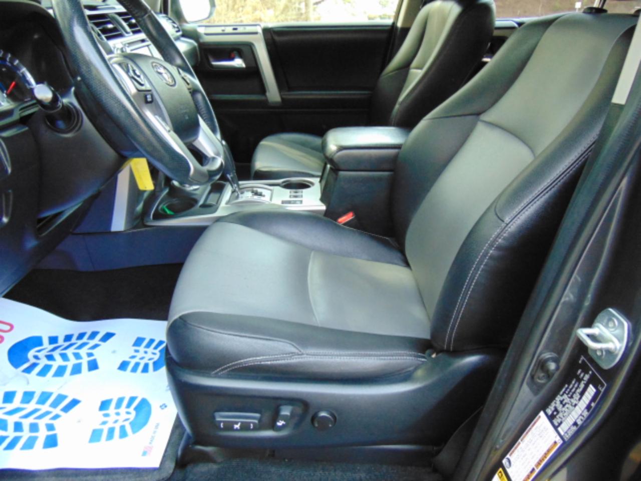 Toyota 4Runner SR5 4WD 2015