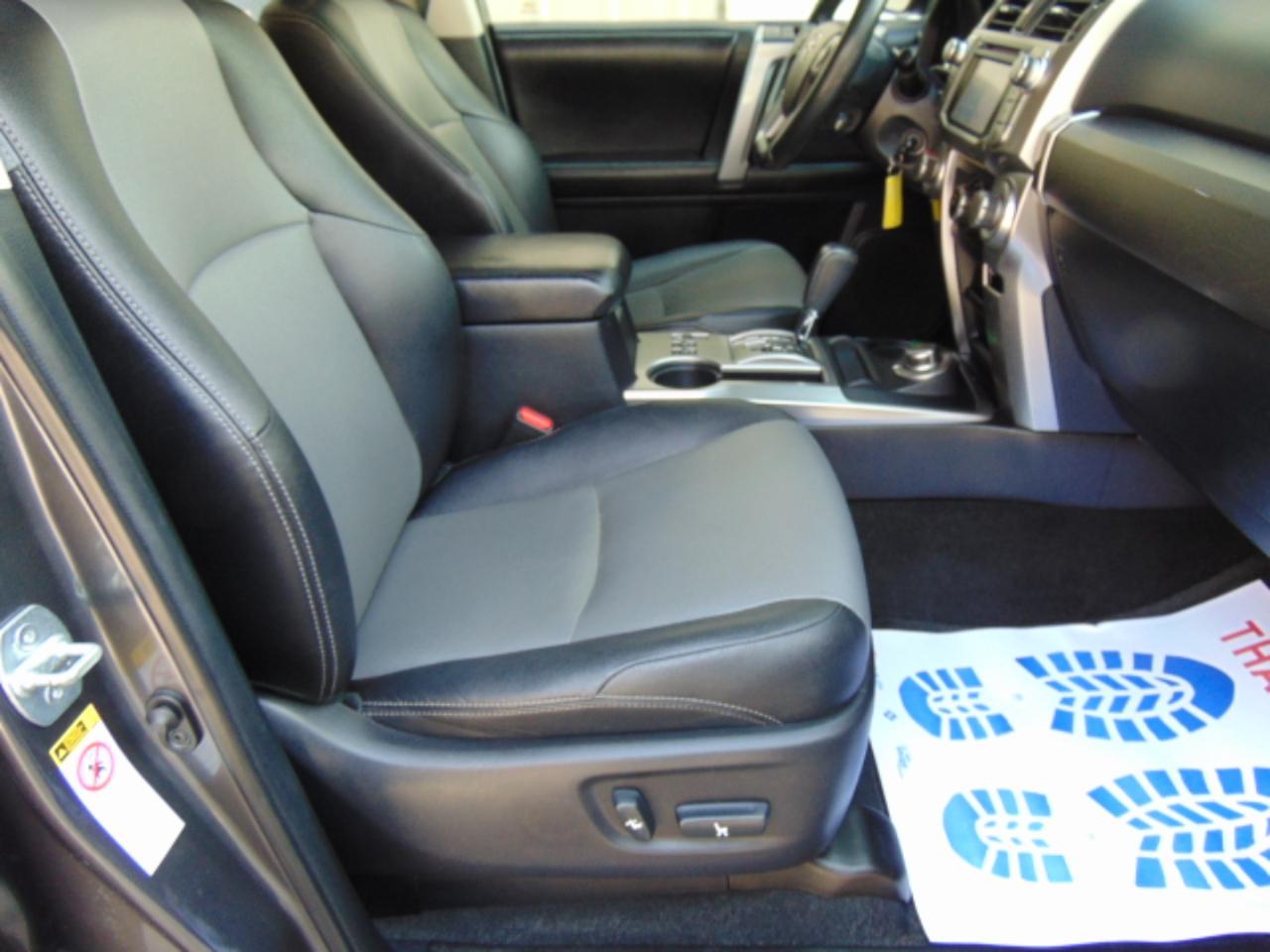 Toyota 4Runner SR5 4WD 2015