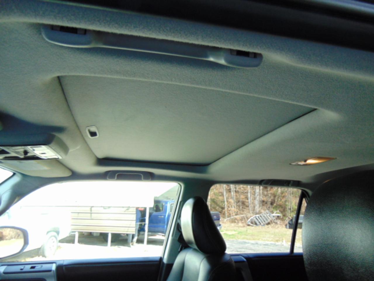 Toyota 4Runner SR5 4WD 2015