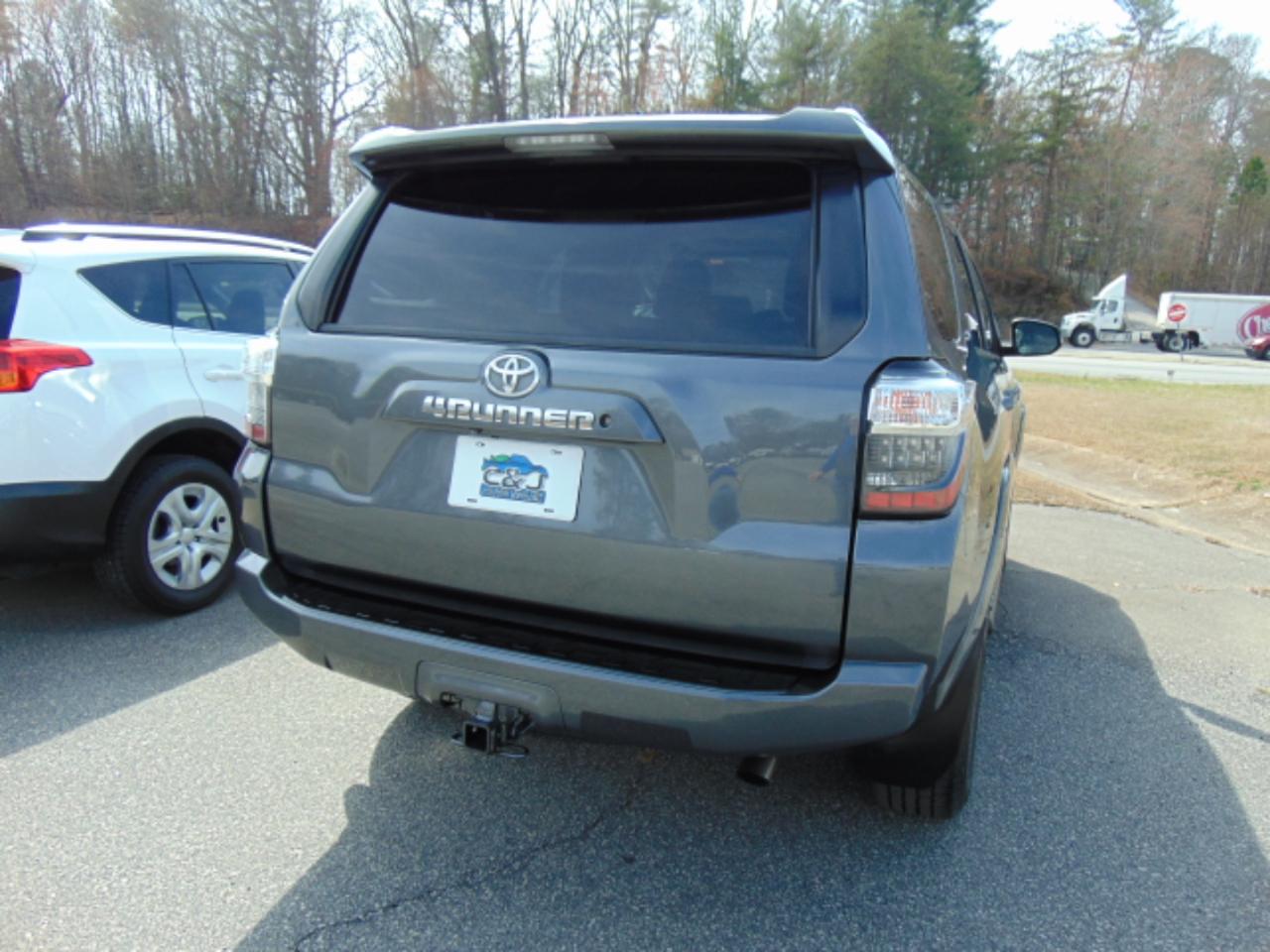 Toyota 4Runner SR5 4WD 2015