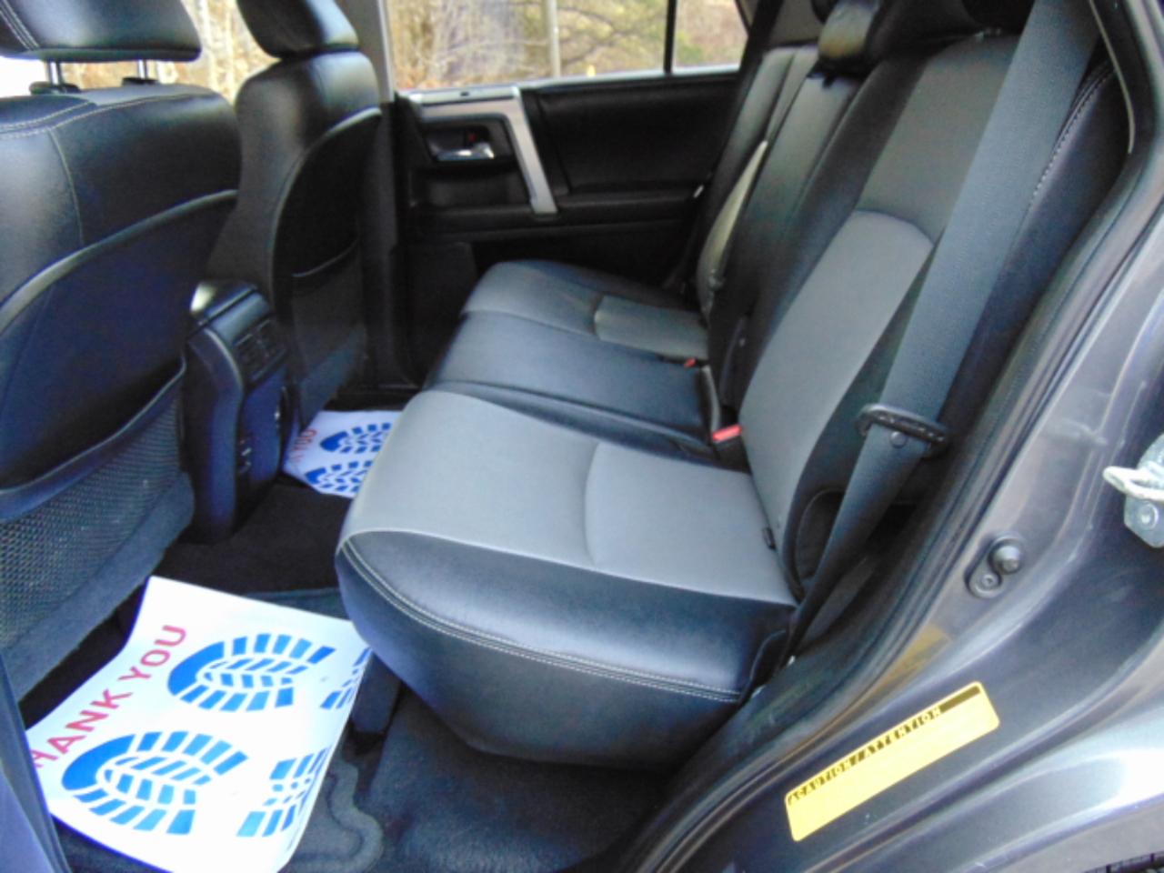 Toyota 4Runner SR5 4WD 2015