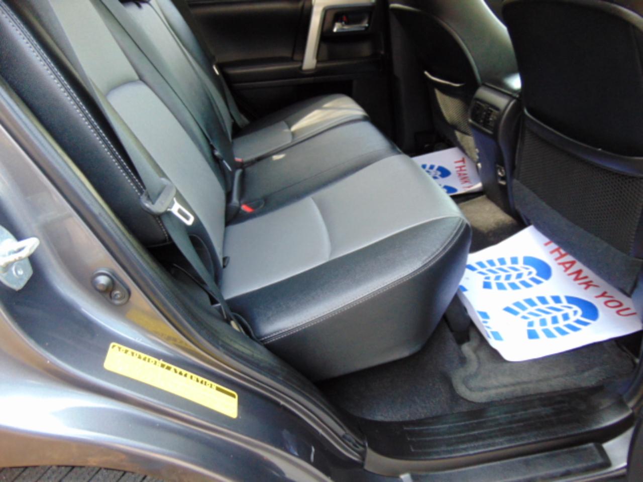 Toyota 4Runner SR5 4WD 2015