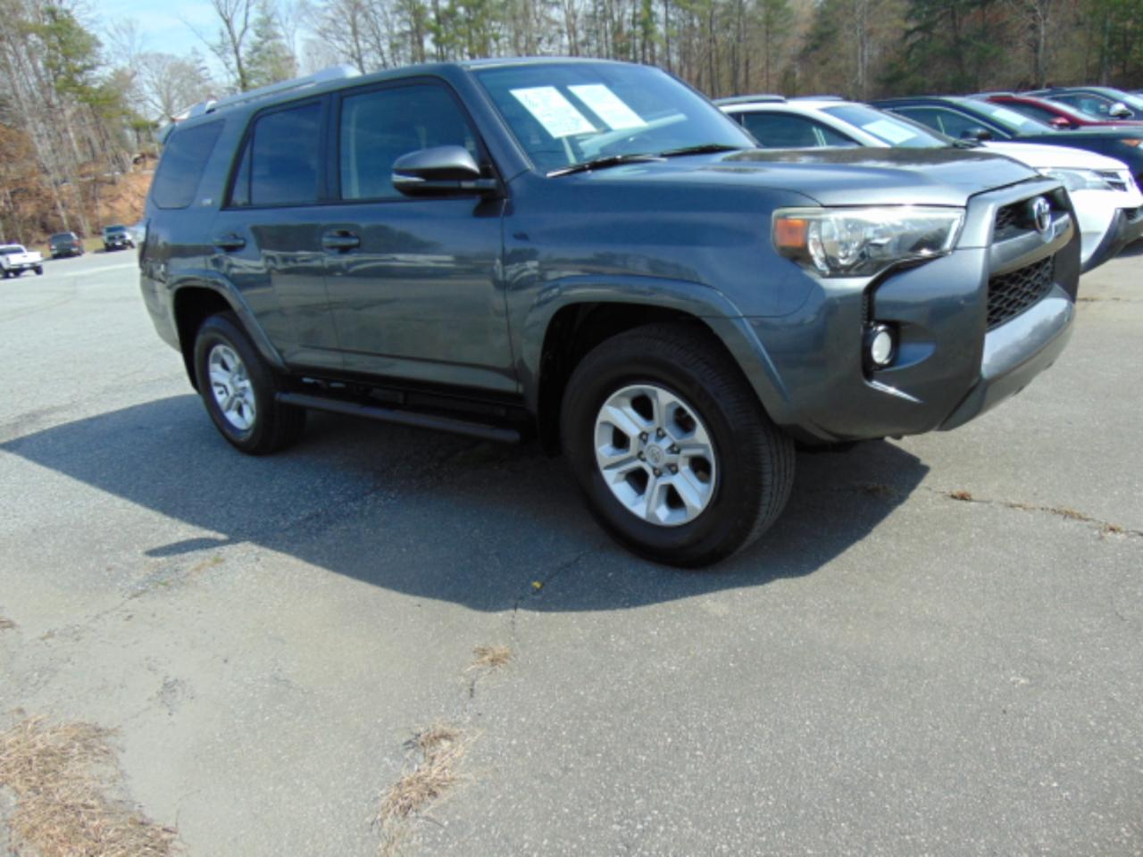 Toyota 4Runner SR5 4WD 2015