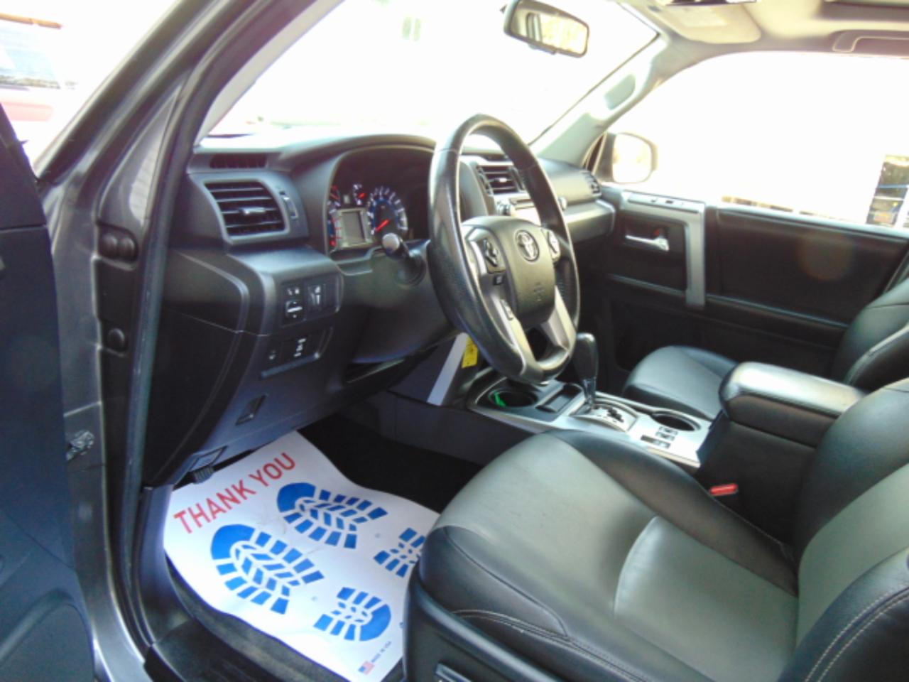 Toyota 4Runner SR5 4WD 2015