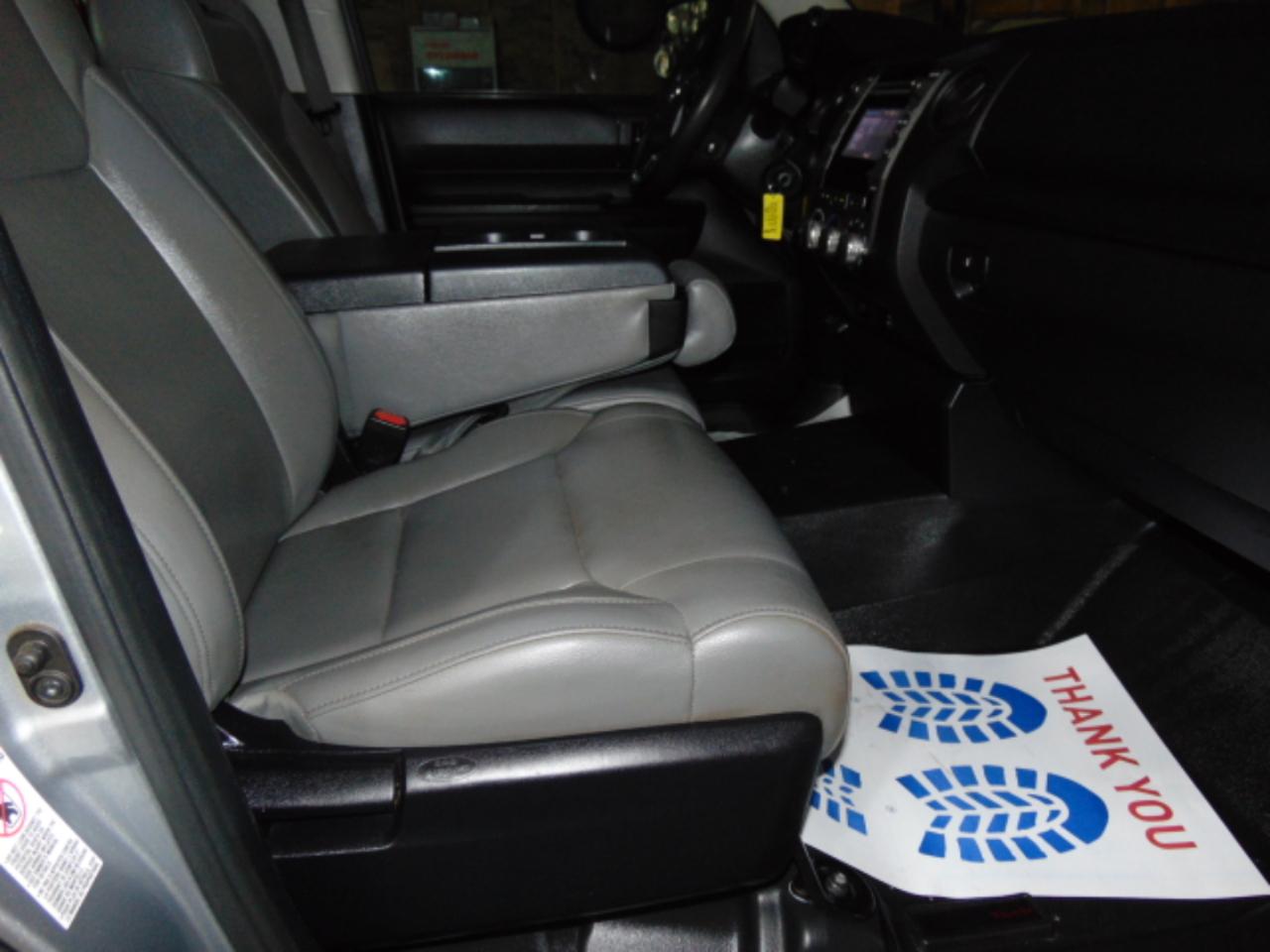 Toyota Tundra SR5 4.6L V8 Double Cab 4WD 2014