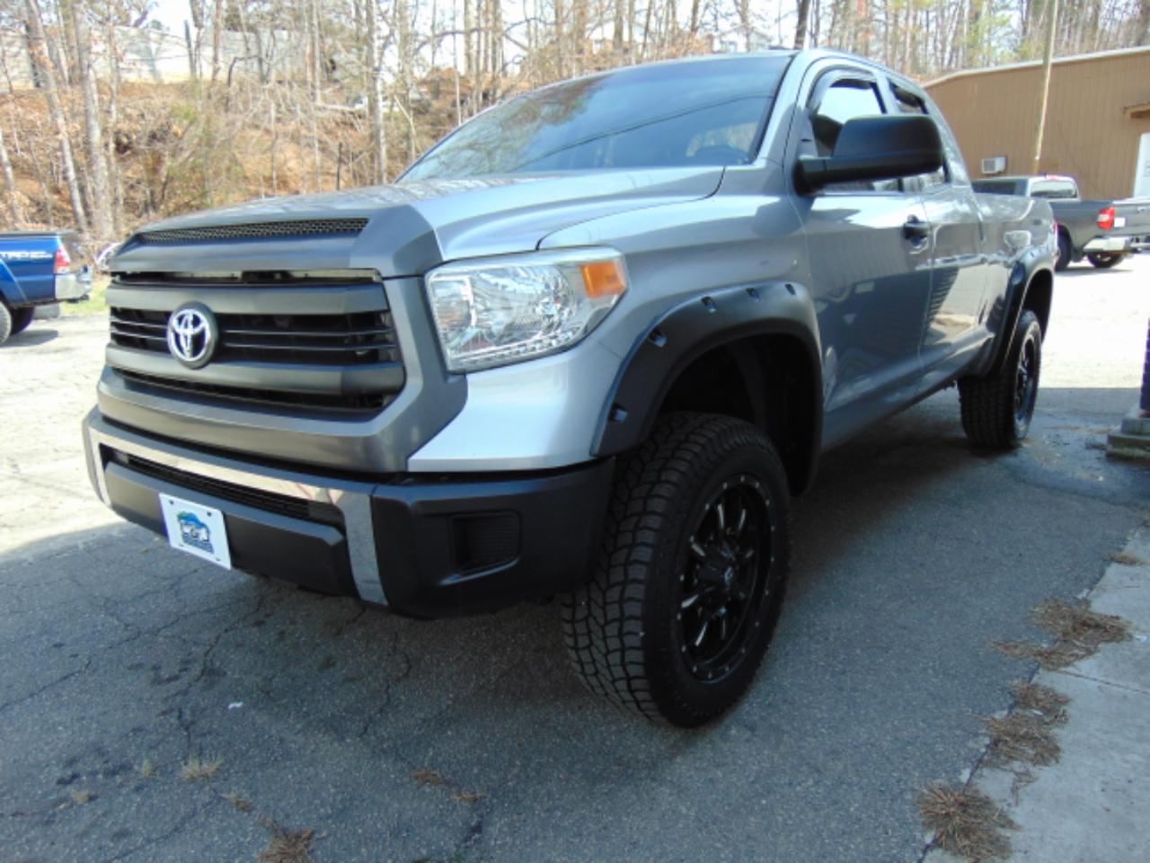 Toyota Tundra SR5 4.6L V8 Double Cab 4WD 2014