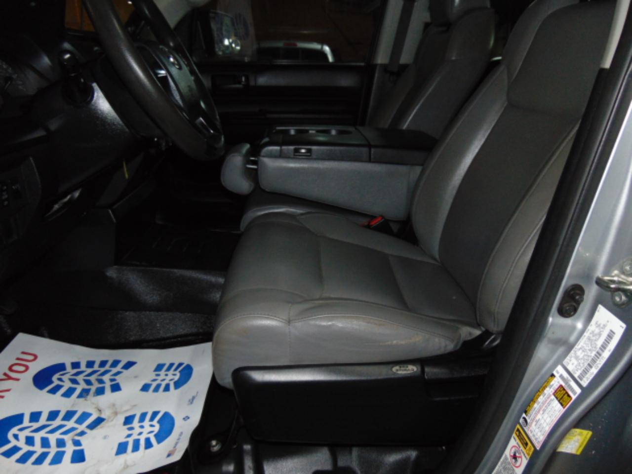 Toyota Tundra SR5 4.6L V8 Double Cab 4WD 2014