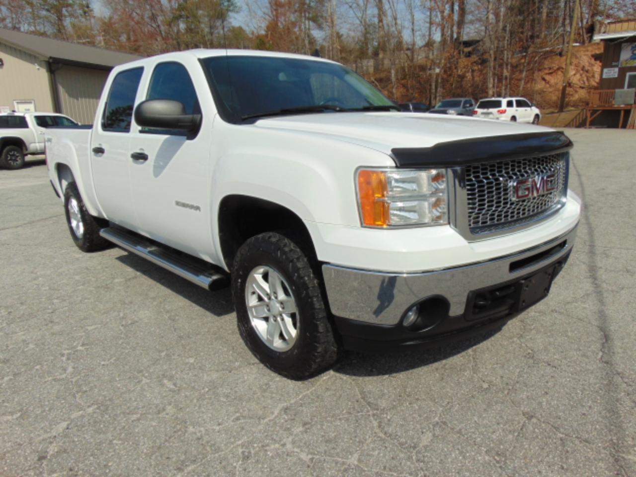 GMC Sierra 1500 SLE Crew Cab 4WD 2011