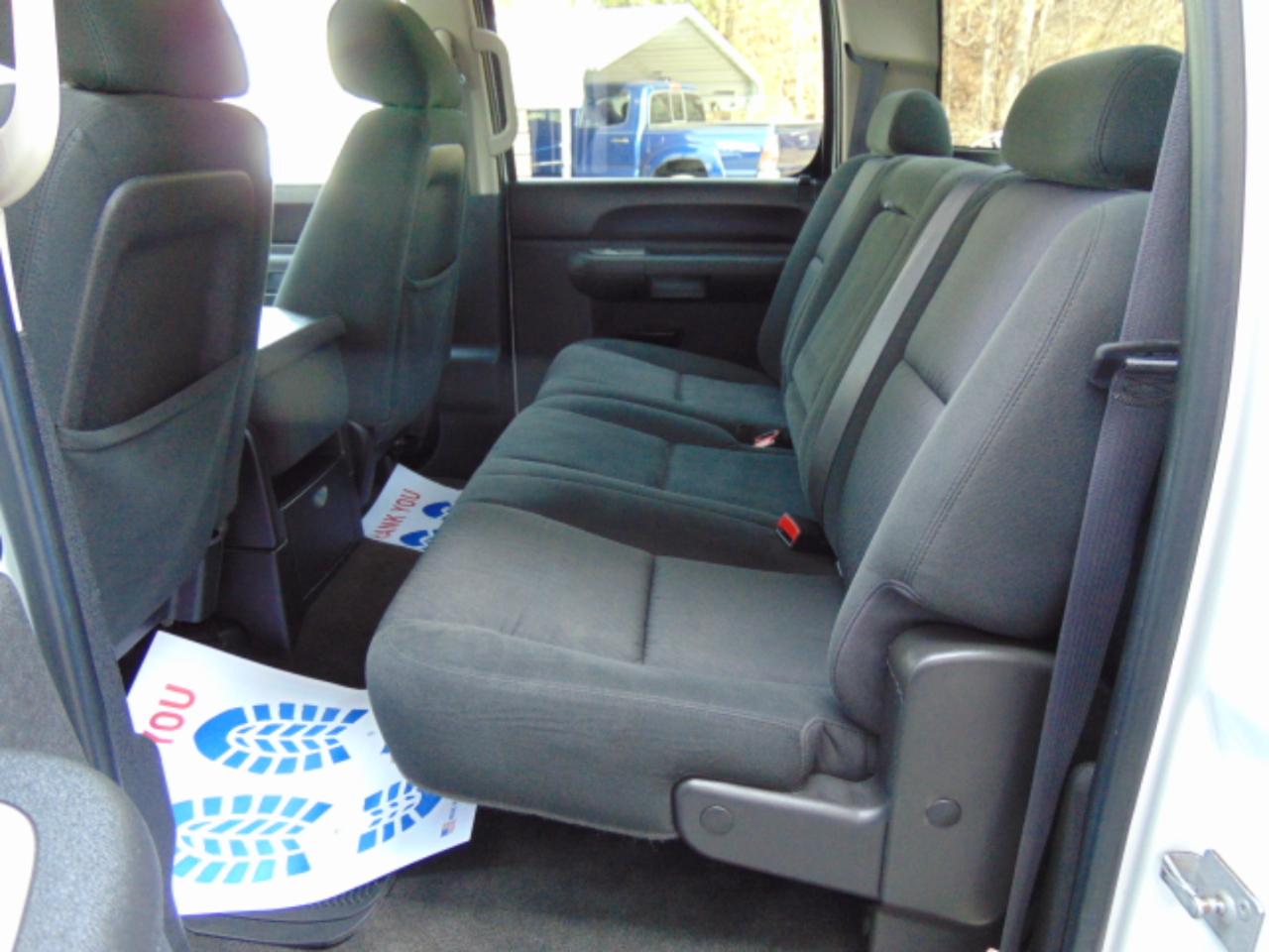 GMC Sierra 1500 SLE Crew Cab 4WD 2011