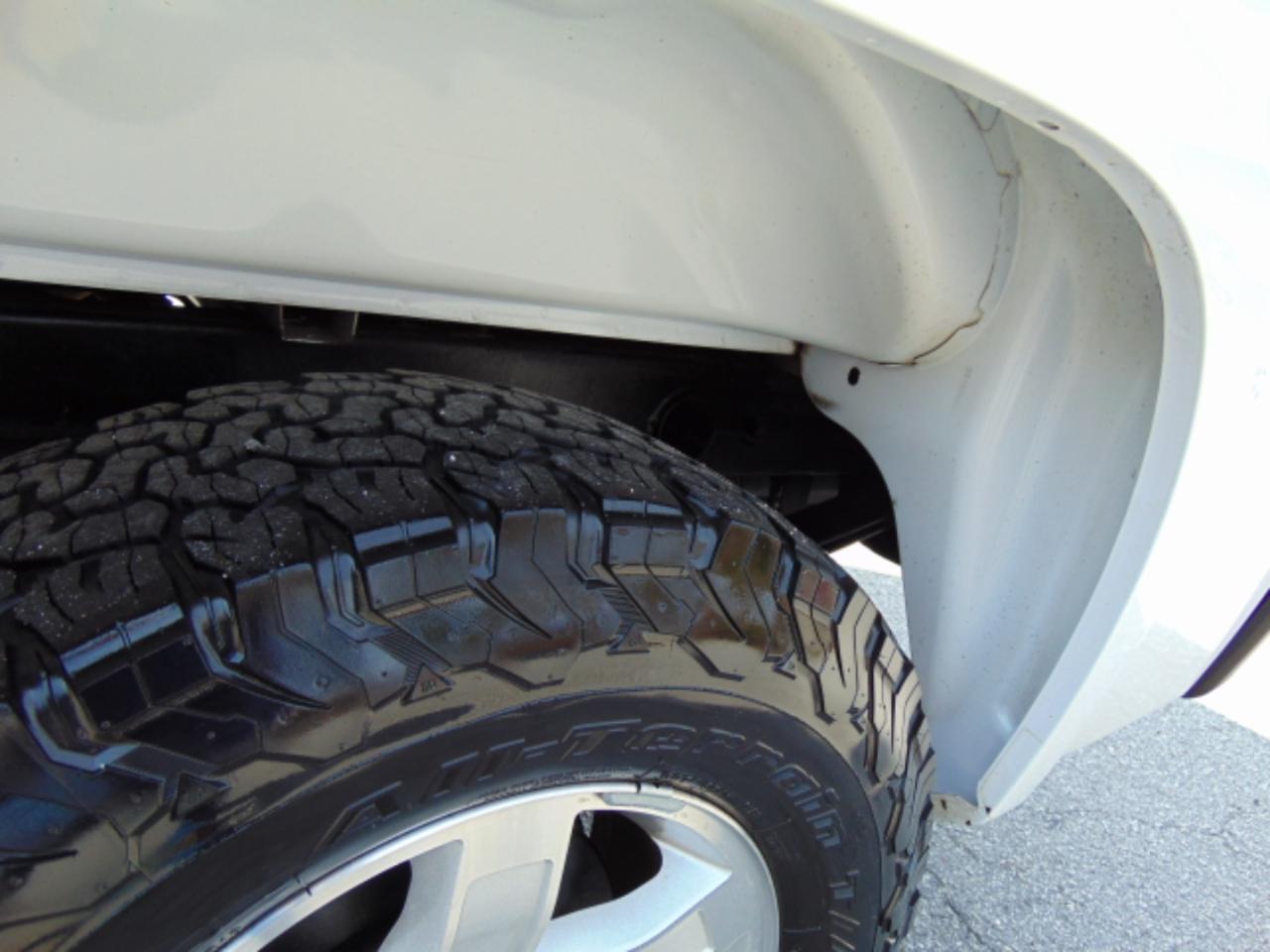 GMC Sierra 1500 SLE Crew Cab 4WD 2011