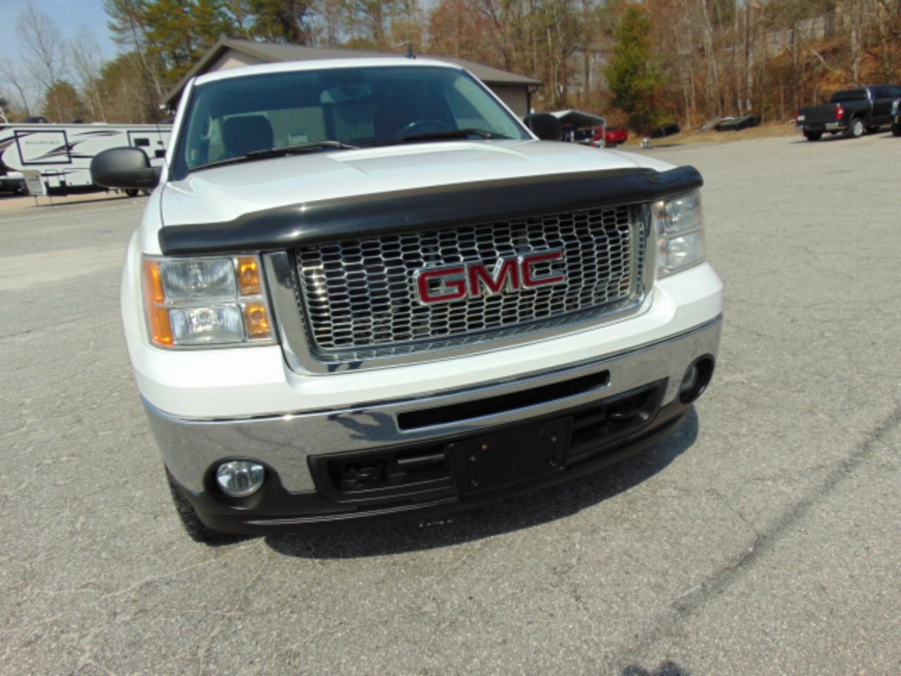 GMC Sierra 1500 SLE Crew Cab 4WD 2011