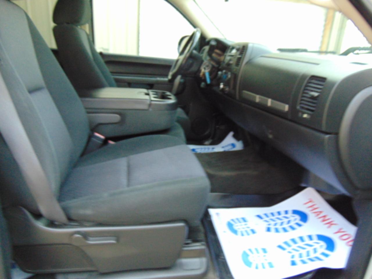 GMC Sierra 1500 SLE Crew Cab 4WD 2011