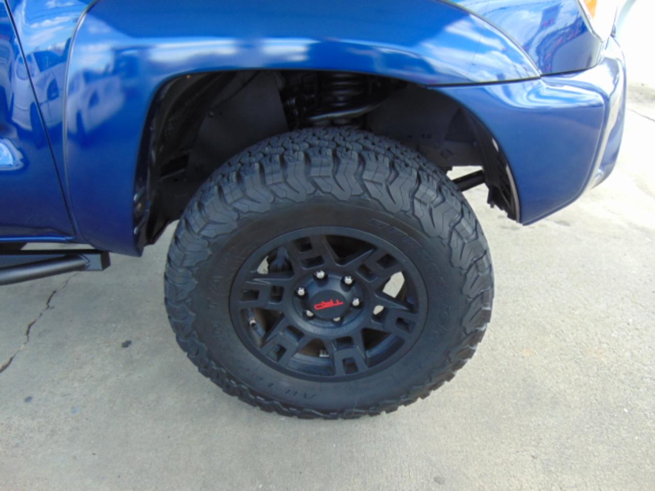 Toyota Tacoma Double Cab V6 5AT 4WD 2015