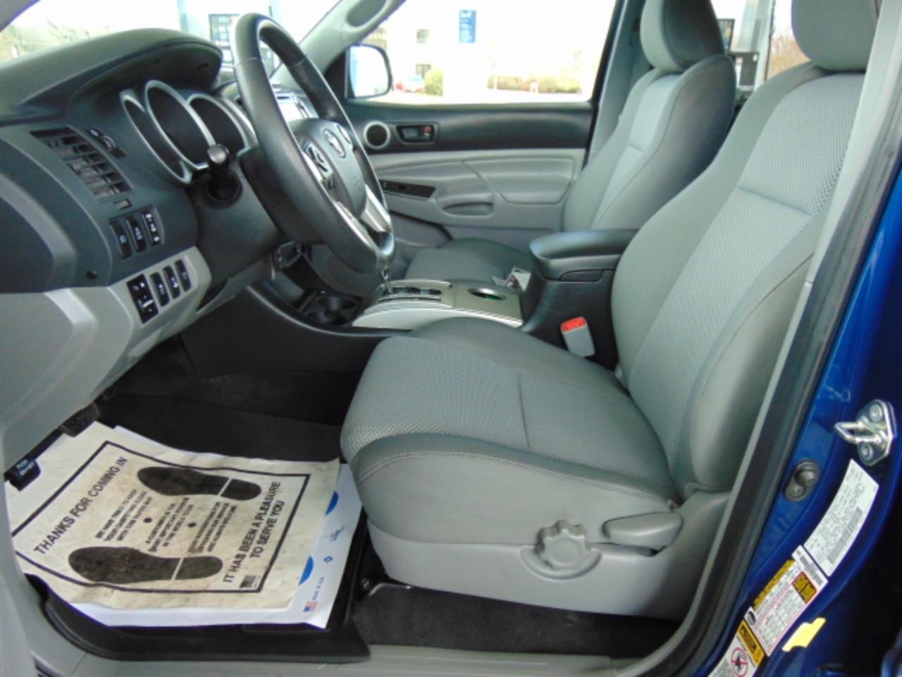 Toyota Tacoma Double Cab V6 5AT 4WD 2015