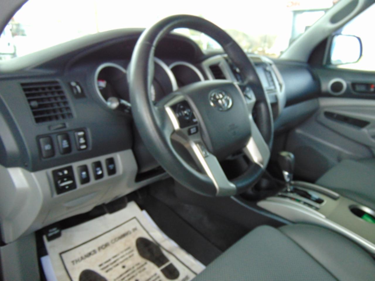 Toyota Tacoma Double Cab V6 5AT 4WD 2015