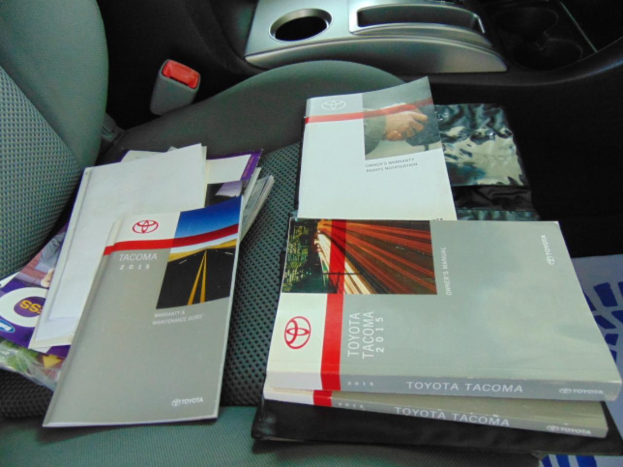 Toyota Tacoma Double Cab V6 5AT 4WD 2015