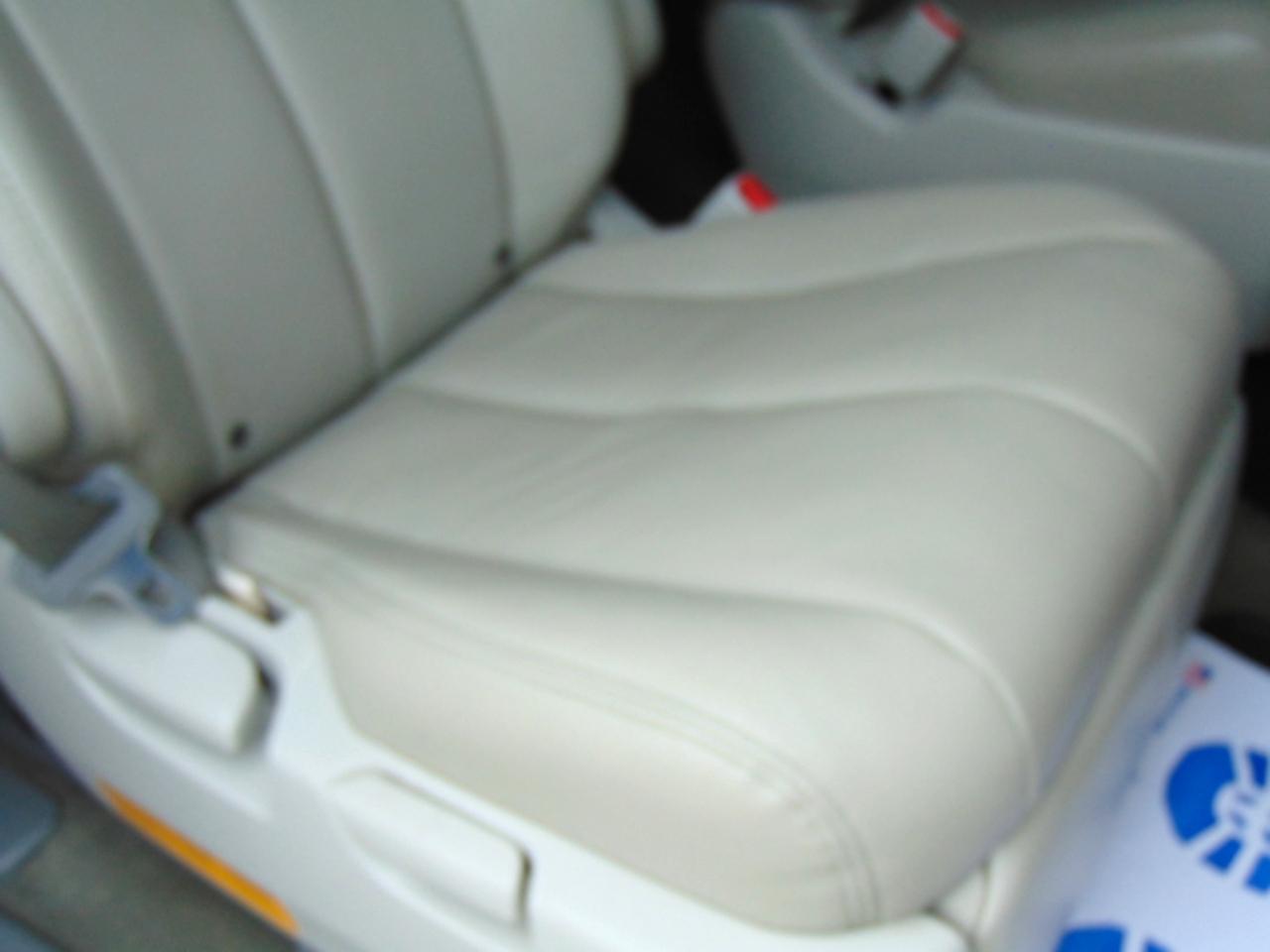 Toyota Sienna Limited AWD 7-Passenger V6 2013