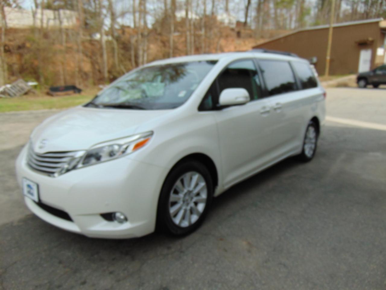 Toyota Sienna  2015