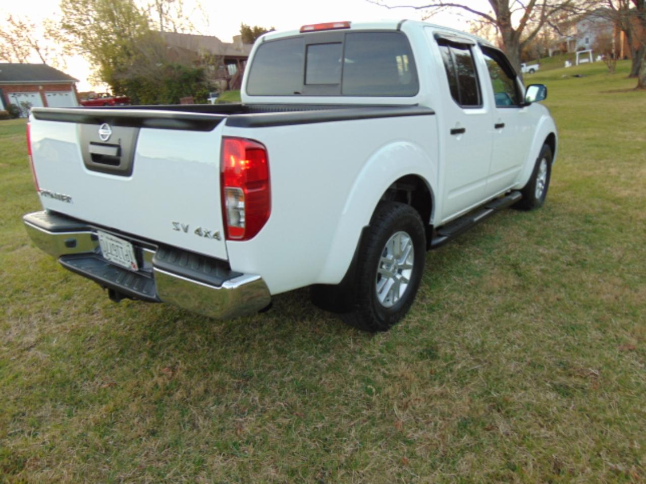 Nissan Frontier SL Crew Cab 5AT 4WD 2019