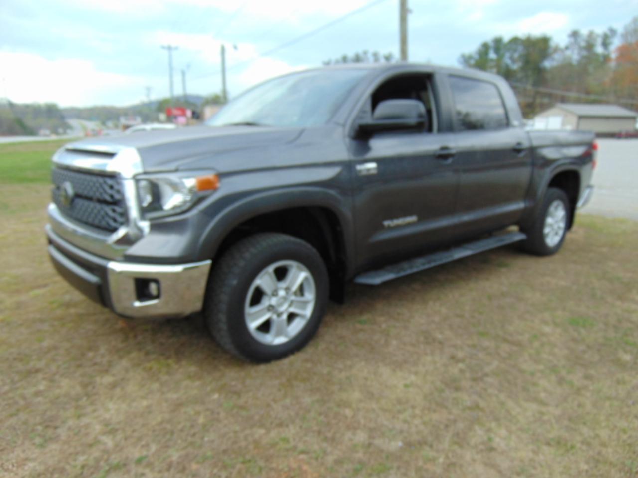 Toyota Tundra SR5 5.7L V8 CrewMax 4WD 2020