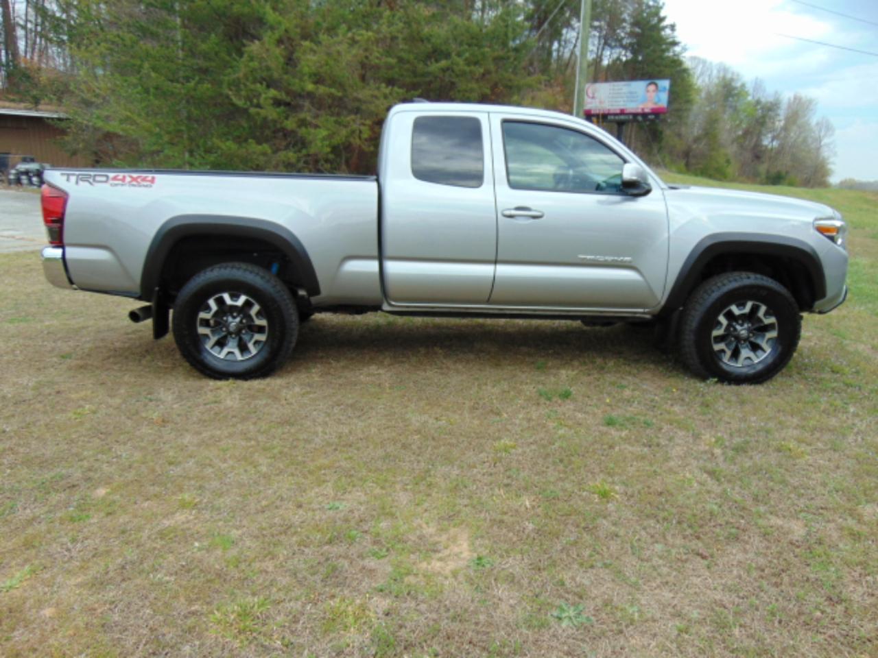 Toyota Tacoma  2019