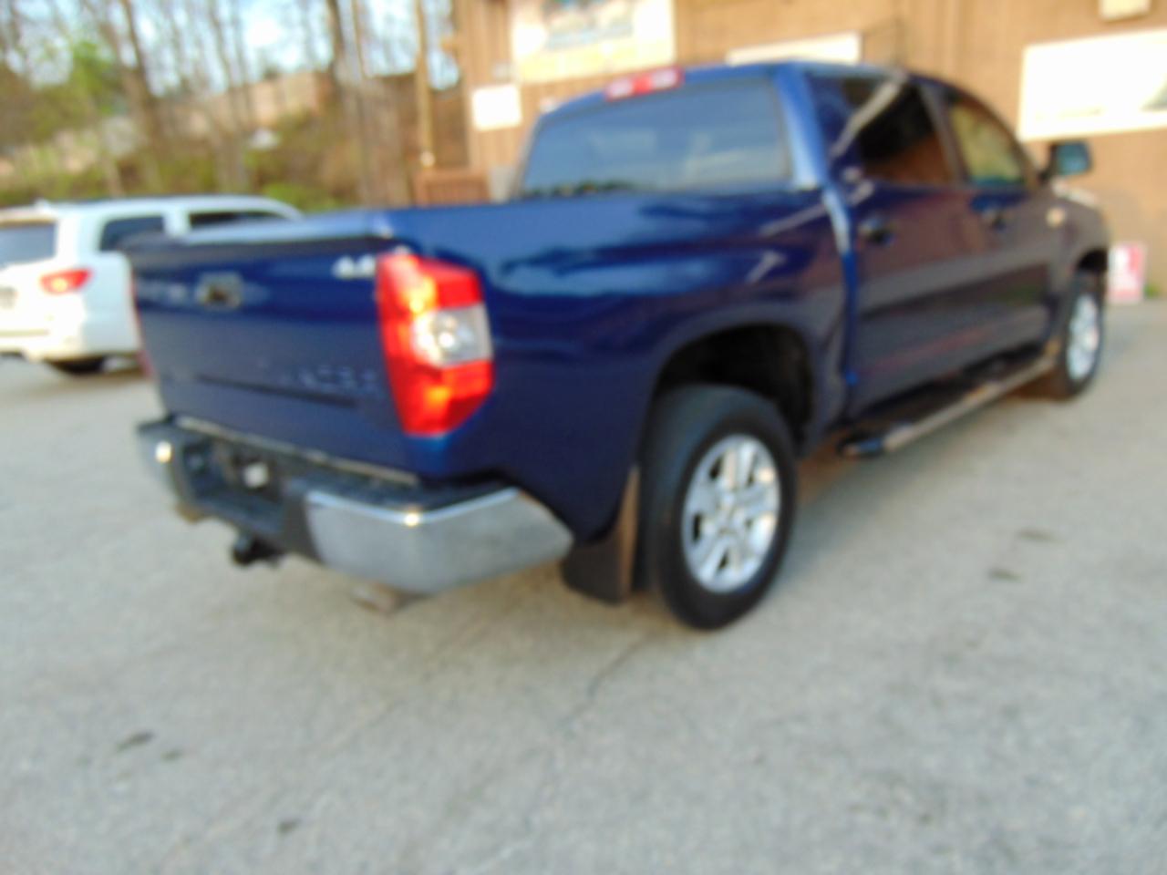Toyota Tundra SR5 5.7L V8 FFV CrewMax 4WD 2014
