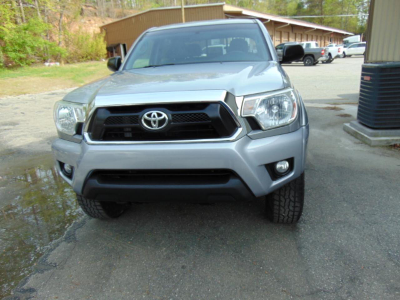 Toyota Tacoma  2015