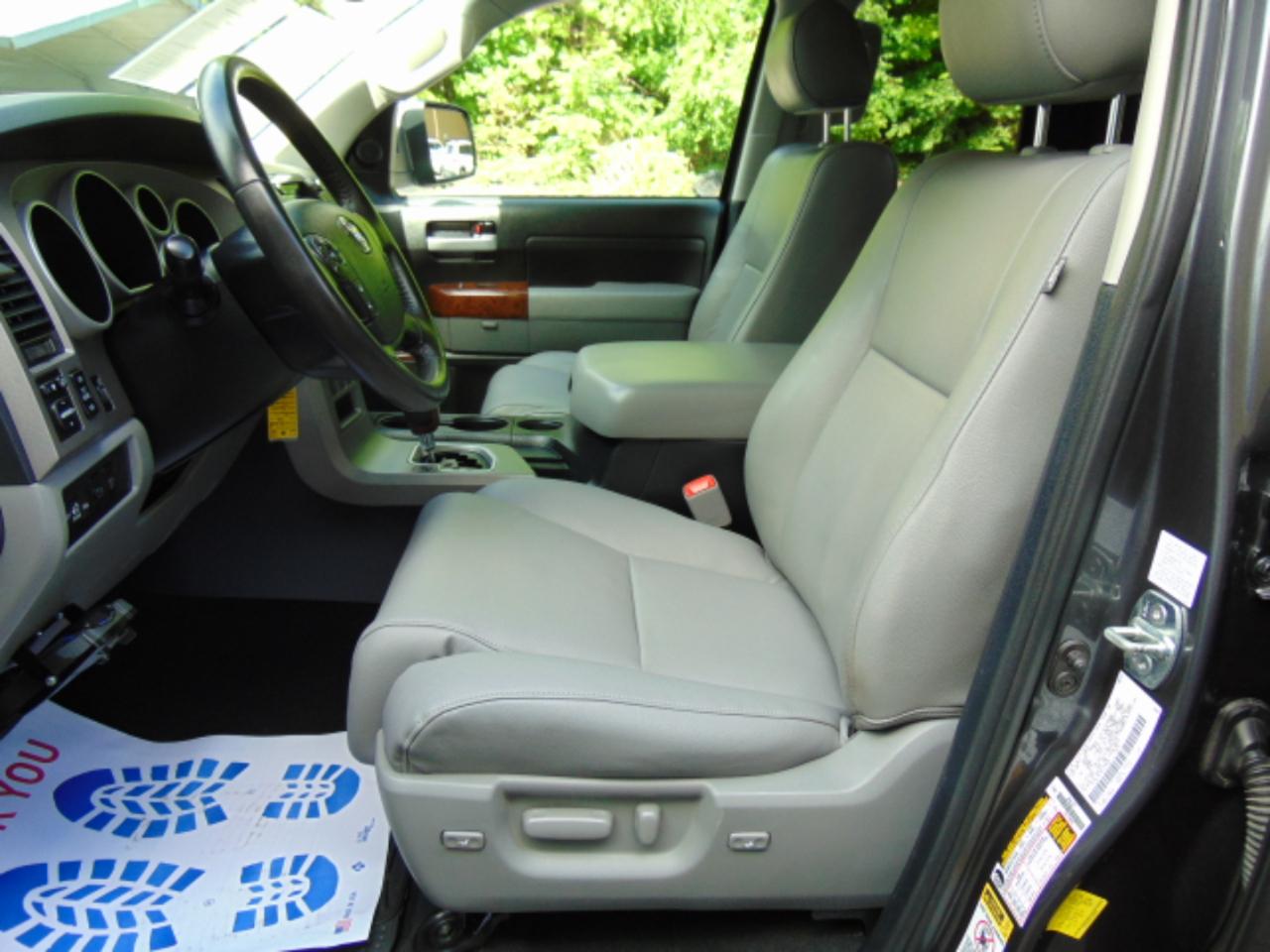 Toyota Tundra Limited 5.7L Double Cab 4WD 2012