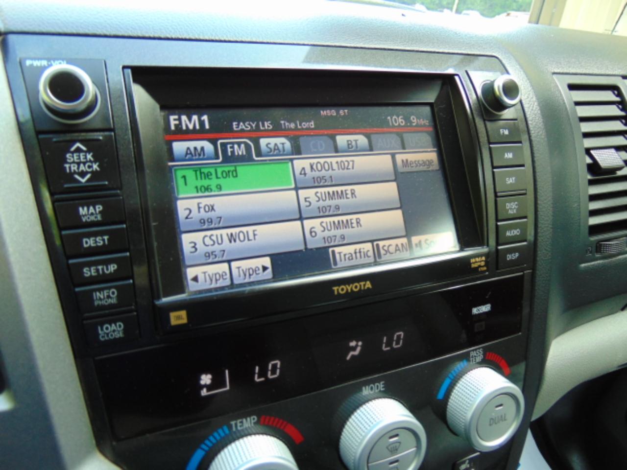 Toyota Tundra Limited 5.7L Double Cab 4WD 2012