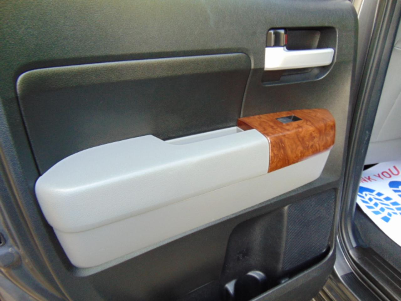 Toyota Tundra Limited 5.7L Double Cab 4WD 2012