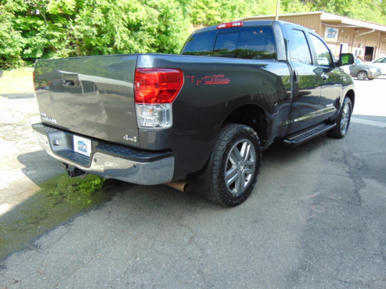Toyota Tundra Limited 5.7L Double Cab 4WD 2012