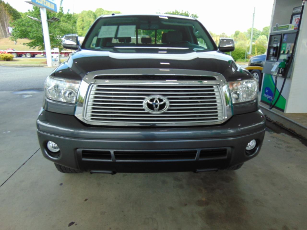 Toyota Tundra Limited 5.7L Double Cab 4WD 2012