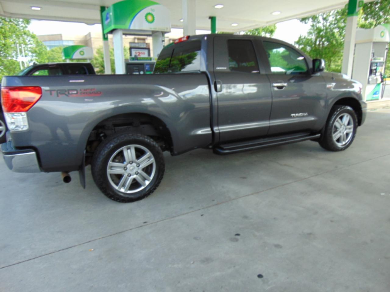 Toyota Tundra Limited 5.7L Double Cab 4WD 2012