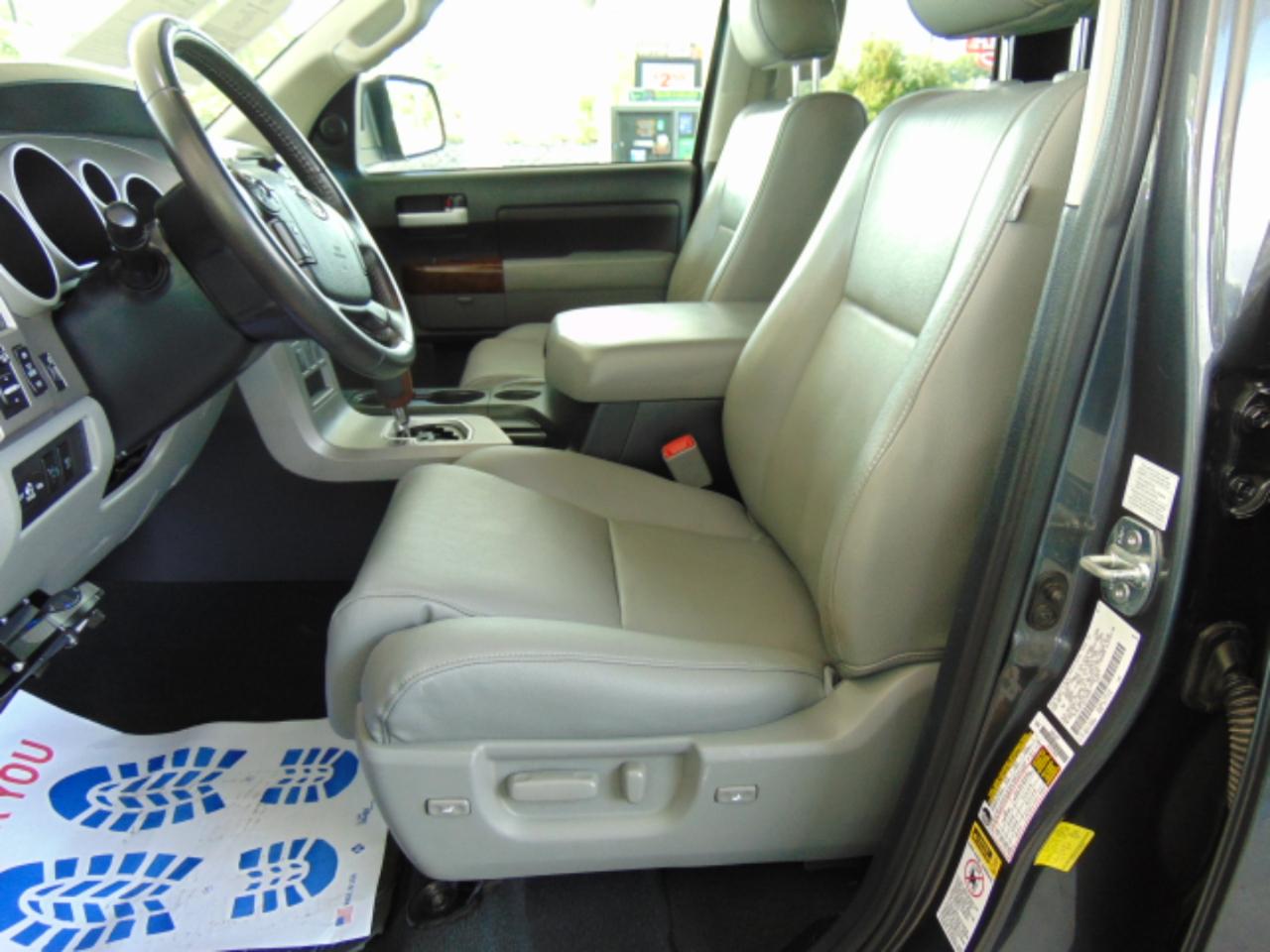 Toyota Tundra Limited 5.7L Double Cab 4WD 2012