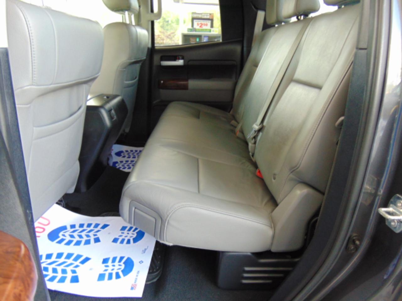 Toyota Tundra Limited 5.7L Double Cab 4WD 2012