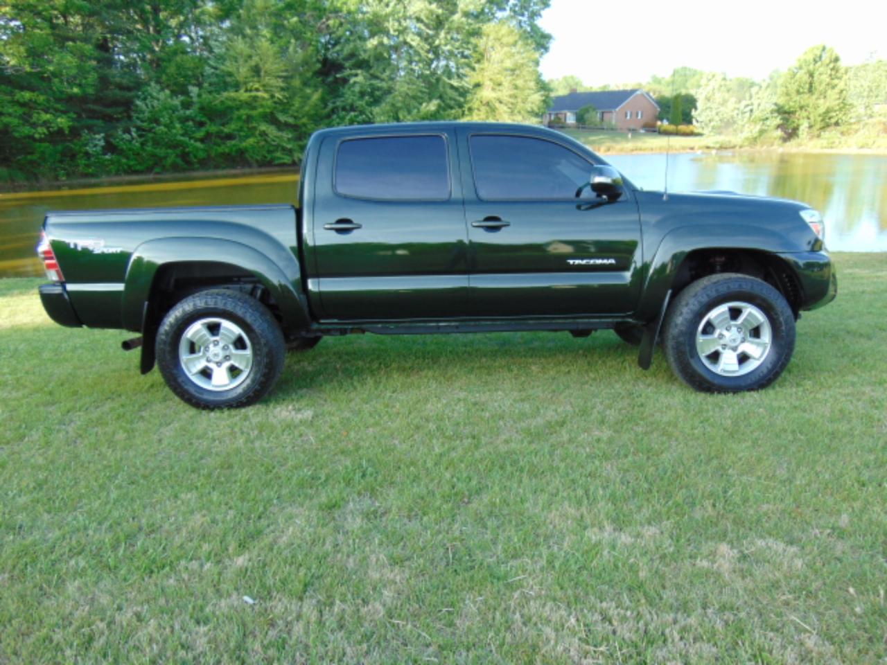Toyota Tacoma Double Cab V6 4WD 2013