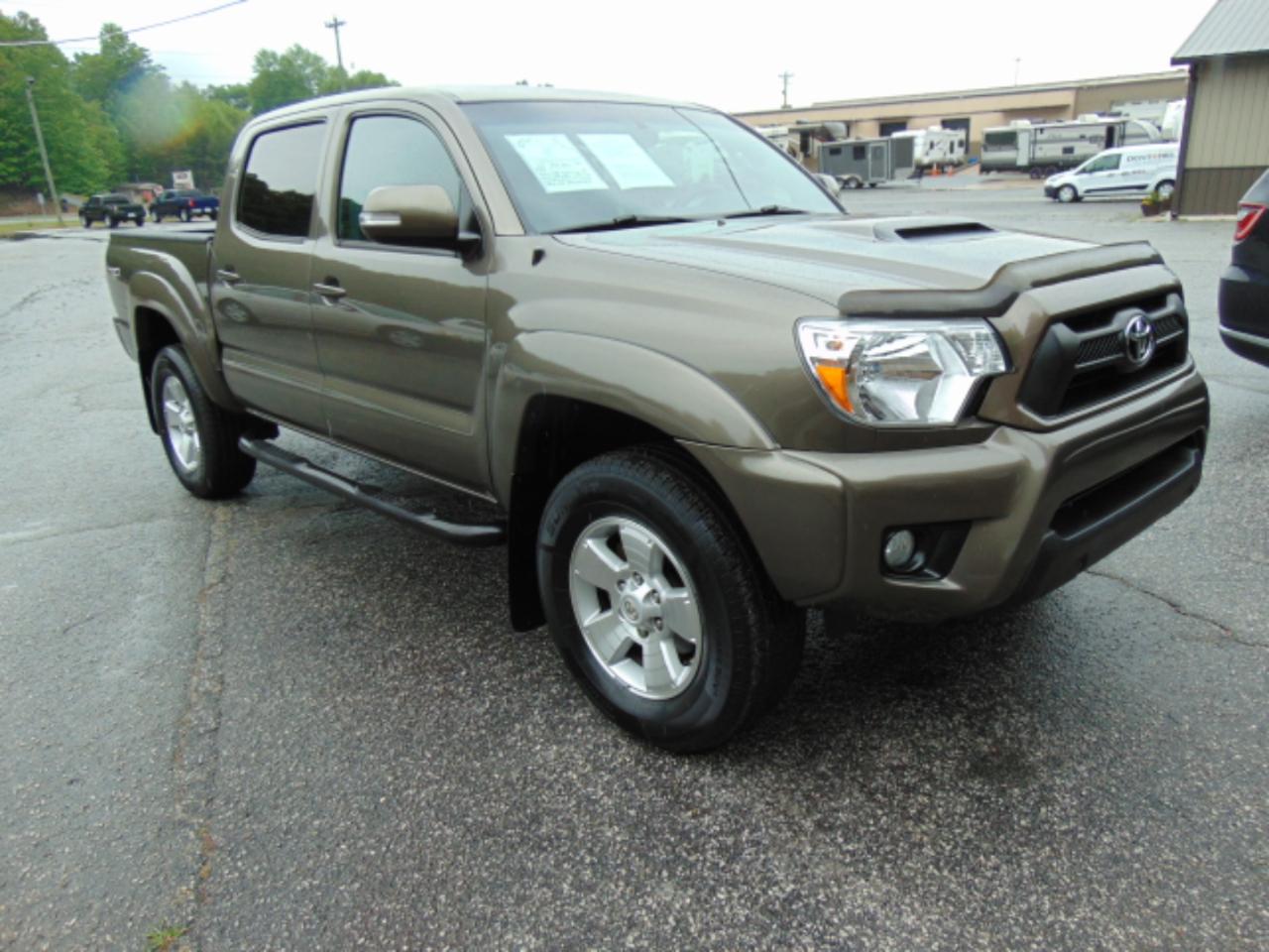 Toyota Tacoma Double Cab V6 4WD 2013